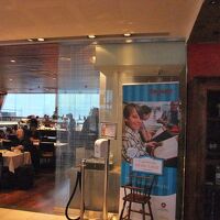 朝食はここでブッフェです。