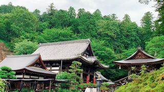 花手水を始めとする、お花がキレイな明日香村にあるお寺。