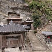 館山にある鎌倉時代の歴史の深いお寺です。