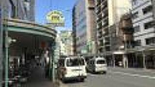 上野駅からも歩けない距離でもない。