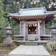 江島神社の境内摂社の八坂神社は江の島天王祭の御輿渡御でおなじみの神社