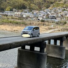 欄干無いから…気をつけて～