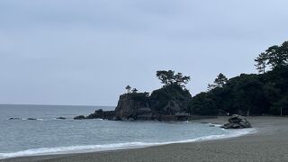 龍馬が愛した太平洋が見渡せる海岸です。