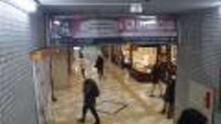 ミナミの地下街