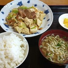 豆腐チャンプル定食は旨いね！