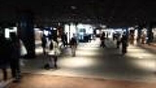 出入り口が多く迷うかも