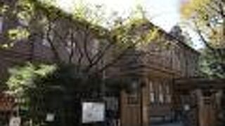 日本で最初に建てられた本格的な西洋式音楽ホール