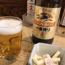 焼きトンの焼き上がりを待ちながら…