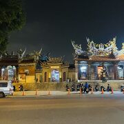 観音様と保生大帝を祀る寺廟