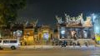 観音様と保生大帝を祀る寺廟