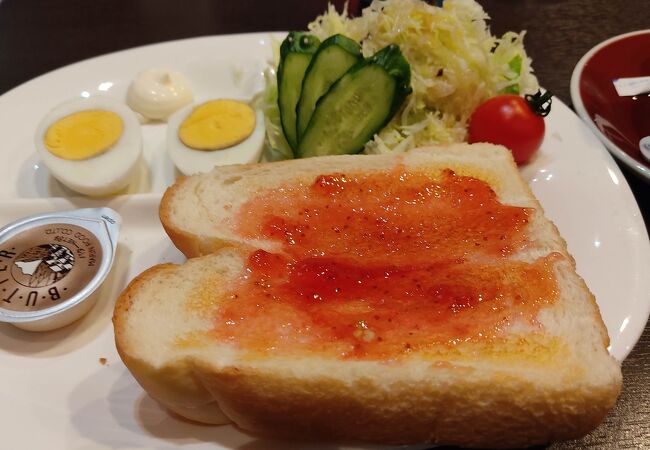 １日１５食限定のトーストセット