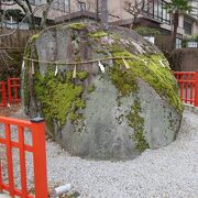 これを投げつける女神は恐ろしい