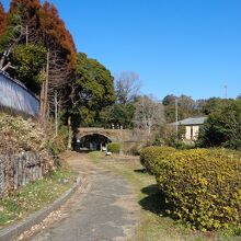 眼鏡橋への遊歩道