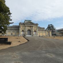 奈良国立博物館本館