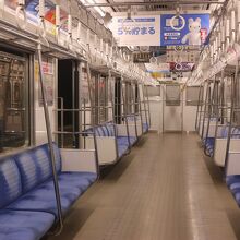 始発電車なのでガラガラ