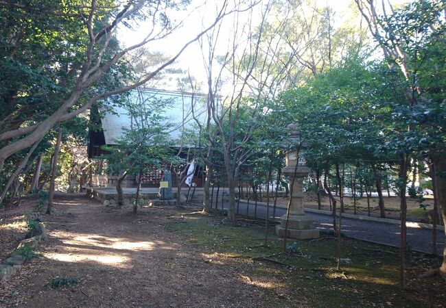 縣居神社