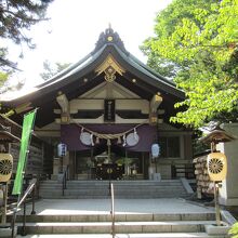彌彦神社の拝殿