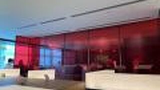 お手洗いの奥に、ゆったりとしたスペースがあった