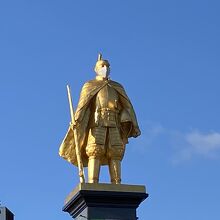 ちょっと小さめ