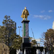 台座が凄い高い