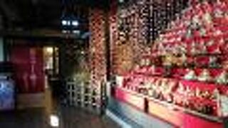 華やかさを感じるひな飾り