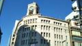 鳴り響く鐘の音