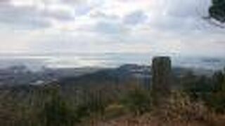 とよおか湖から３０分くらいで山頂へ