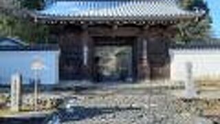 嵯峨野巡りの一番奥。阪妻もこの地に眠る