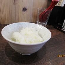 新潟産の白米美味し。