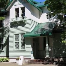 緑の屋根の洋館の中に喫茶店 By G60 Kibiyama 和洋折衷喫茶 ナガヤマレストのクチコミ フォートラベル