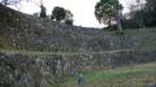 鳥羽城跡の入り口