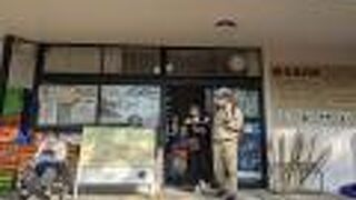 うちわ製作の実演