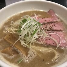 濃厚とり仁ラーメン