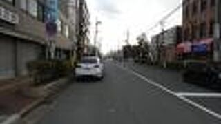 奈良市を南北に走る道