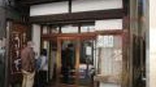 休日午前１０名ほど並んでいました