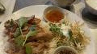 サイアム・タラート