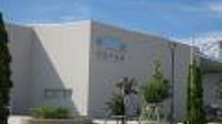 新しくきれいな水族館