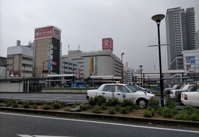 駅からチョイあるくところにある地場系百貨店