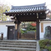 東福寺の塔頭のひとつ。水子供養のお寺として知られています