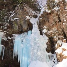 冬の絶景☆クリスタルの氷瀑　”庵滝”