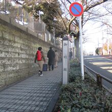 周辺はお寺だらけ