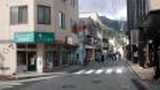 飛騨高山の伝統的な街並みの規模と質には遠く及ばないなあと感じました