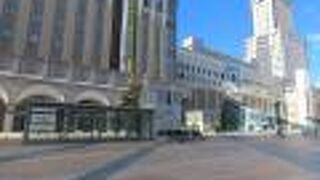 札幌駅南口の前の広々としたスペース