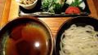 つけ麺のおうどんが名物