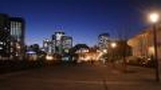 昼より夜が好き。