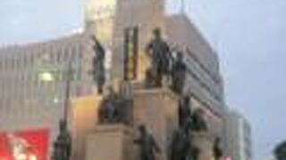 立体感があって見応えのある像です