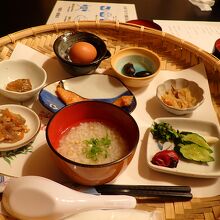 朝食。ワクワクします。