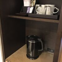 冷蔵庫（空）・ティーパック・カップ類