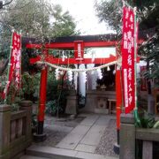 日枝神社日本橋摂社の境内に鎮座している神社