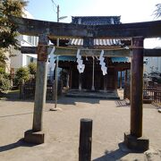 寿福寺の巽の鎮守とされる巽神社は1200年以上の歴史ある古社